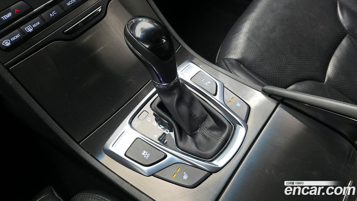 Hyundai Grandeur 2015