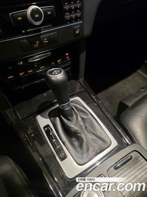 Mercedes-Benz E-Class 2011