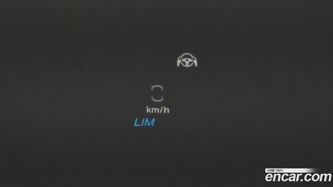 Mercedes-Benz GLC-Class 2023