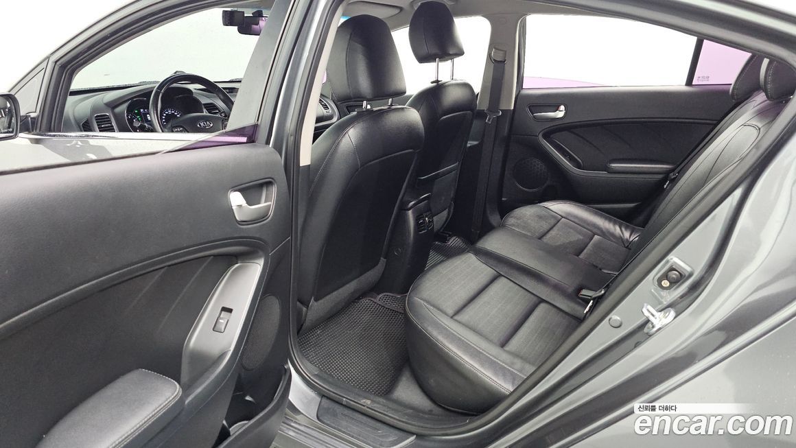 Kia K3 2016
