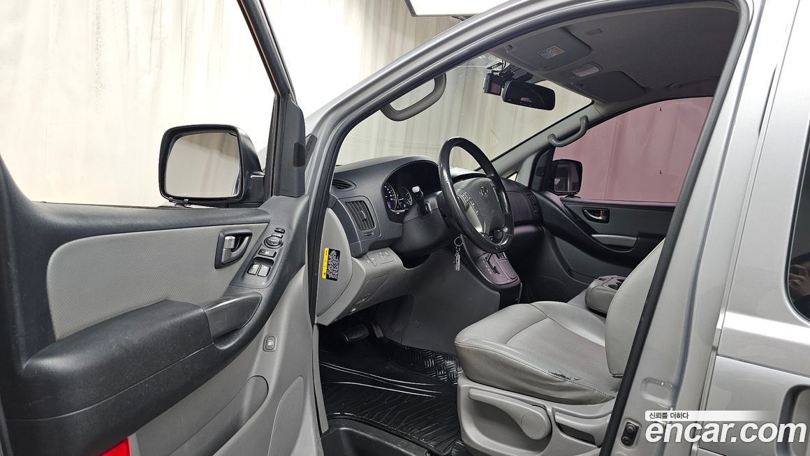 Hyundai Starex 2018