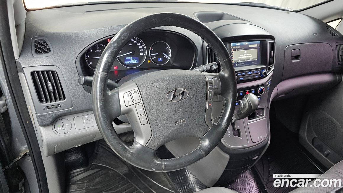 Hyundai Starex 2018
