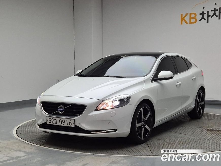Volvo V40 2016