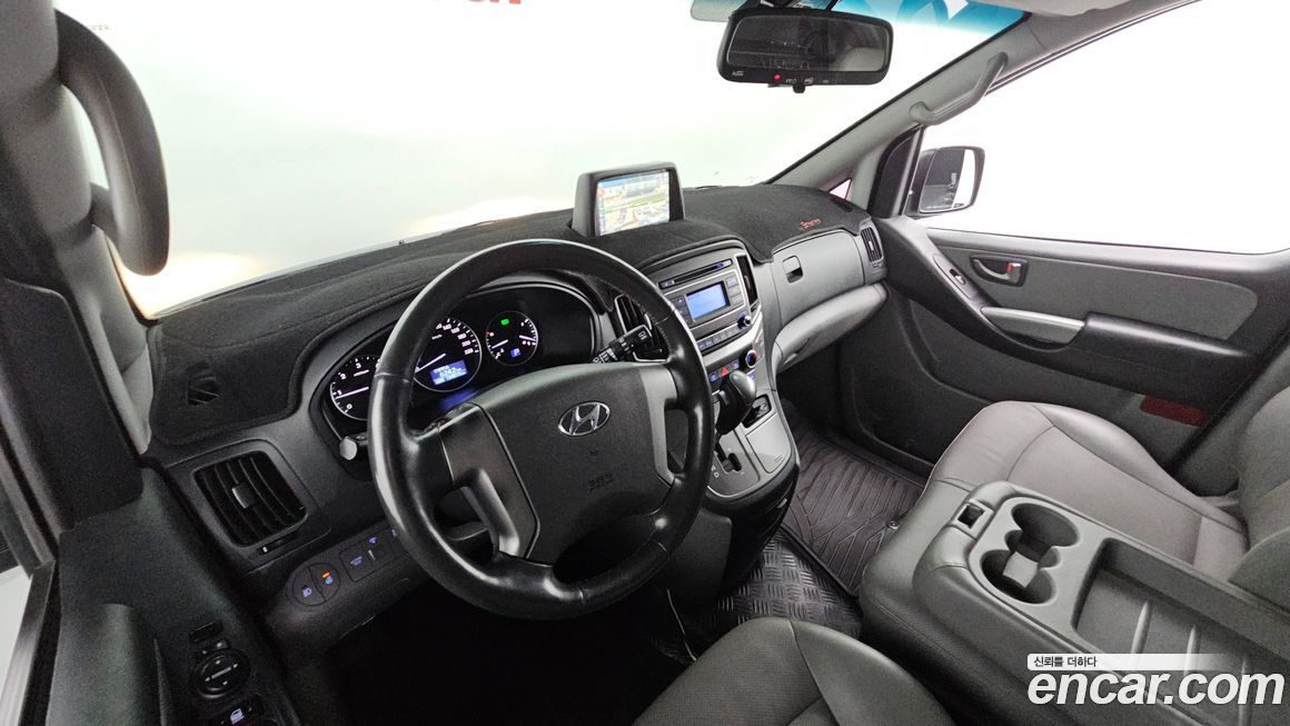 Hyundai Starex 2019