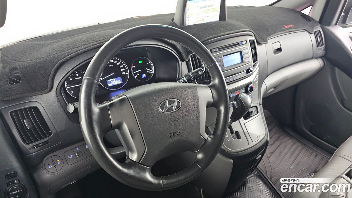 Hyundai Starex 2019