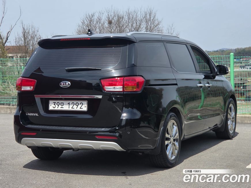 Kia Canival 2016