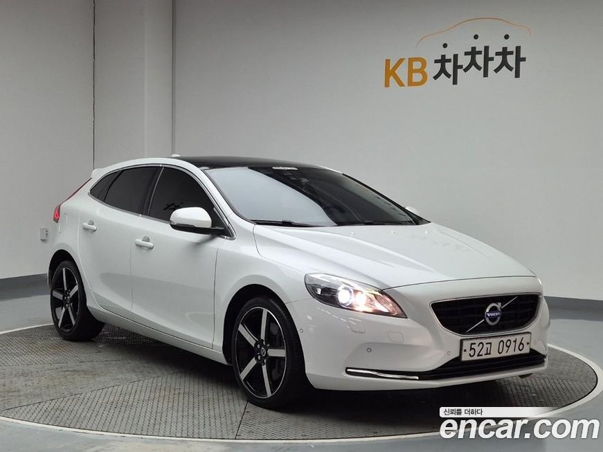 Volvo V40 2016