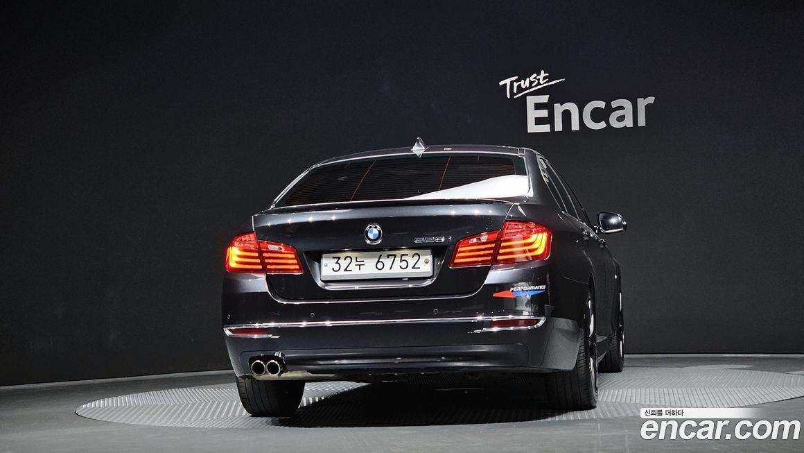 BMW 5-Series 2015
