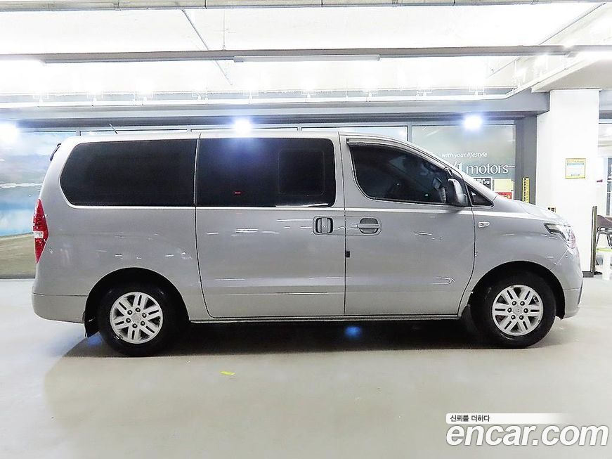 Hyundai Starex 2020