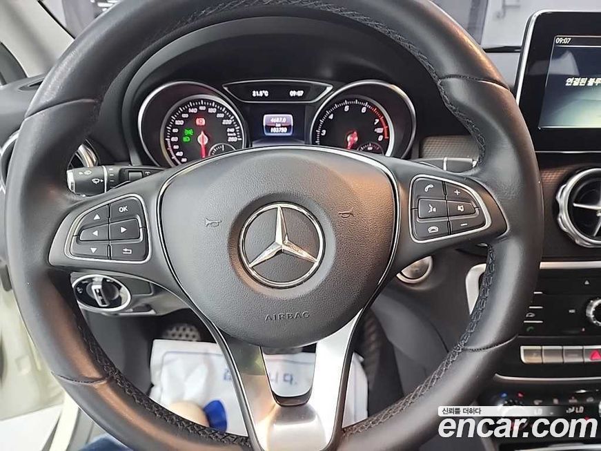 Mercedes-Benz GLA-Class 2018
