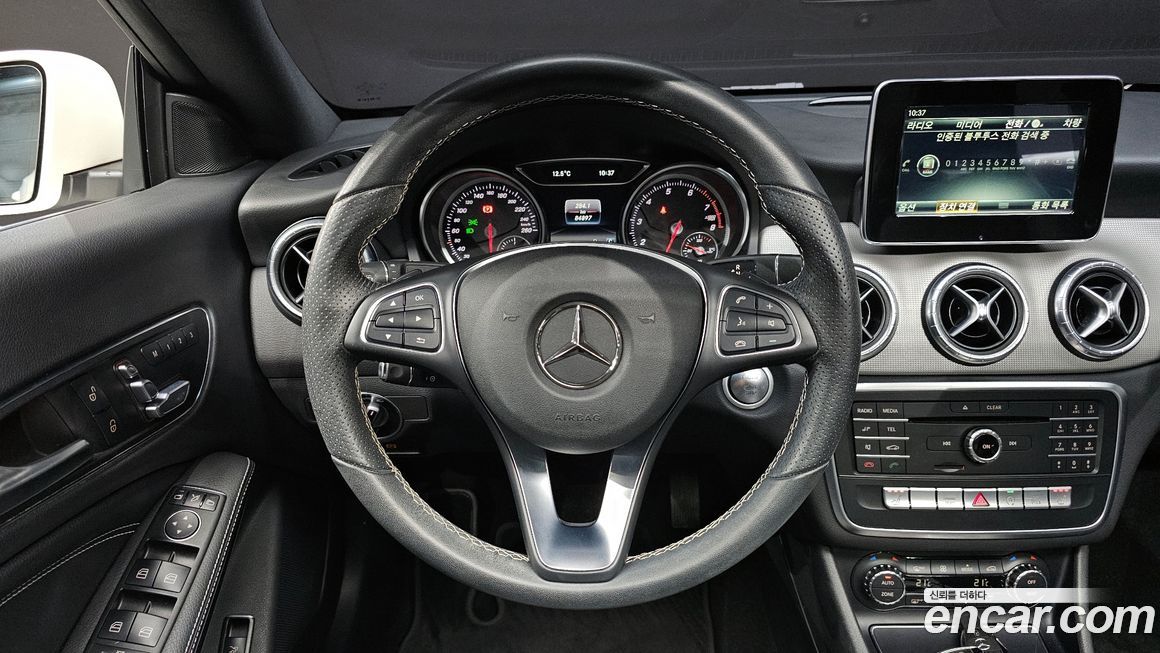 Mercedes-Benz CLA-Class 2017