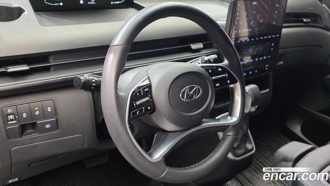 Hyundai Staria 2024