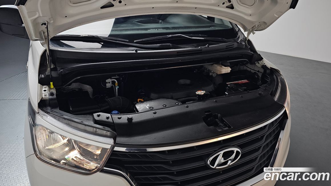 Hyundai Starex 2019
