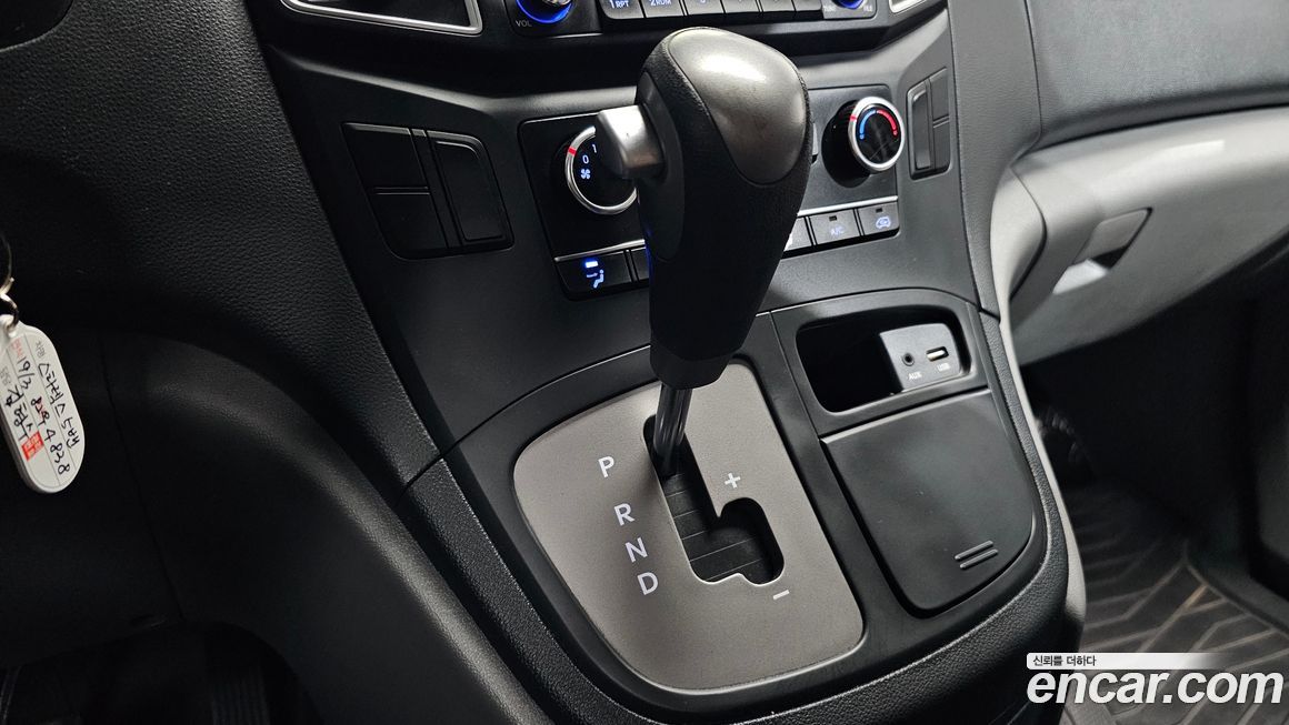 Hyundai Starex 2019