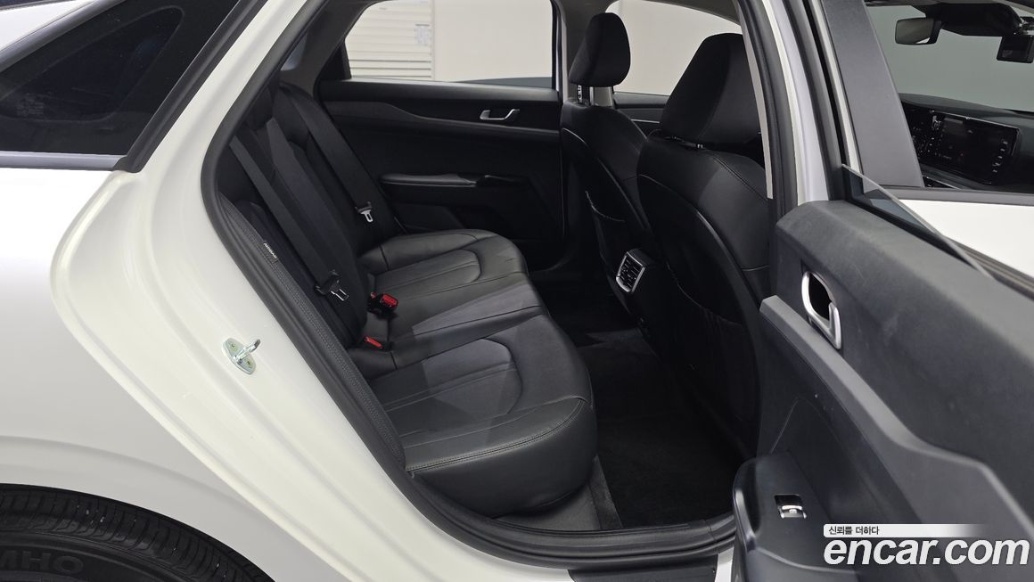 Kia K5 2021