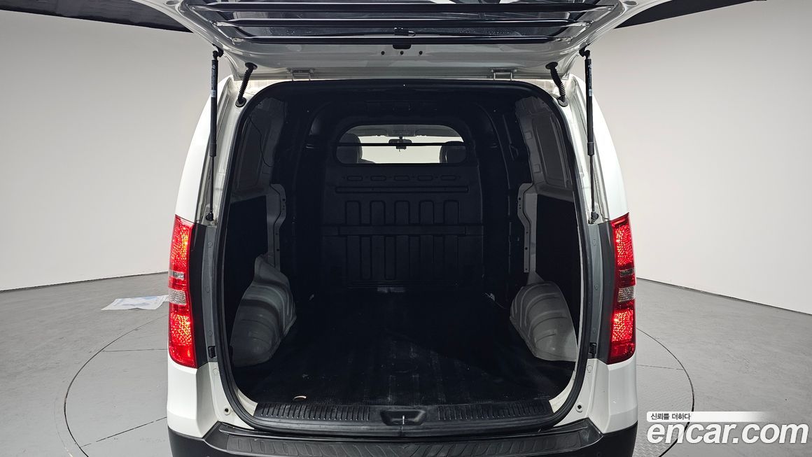Hyundai Starex 2019