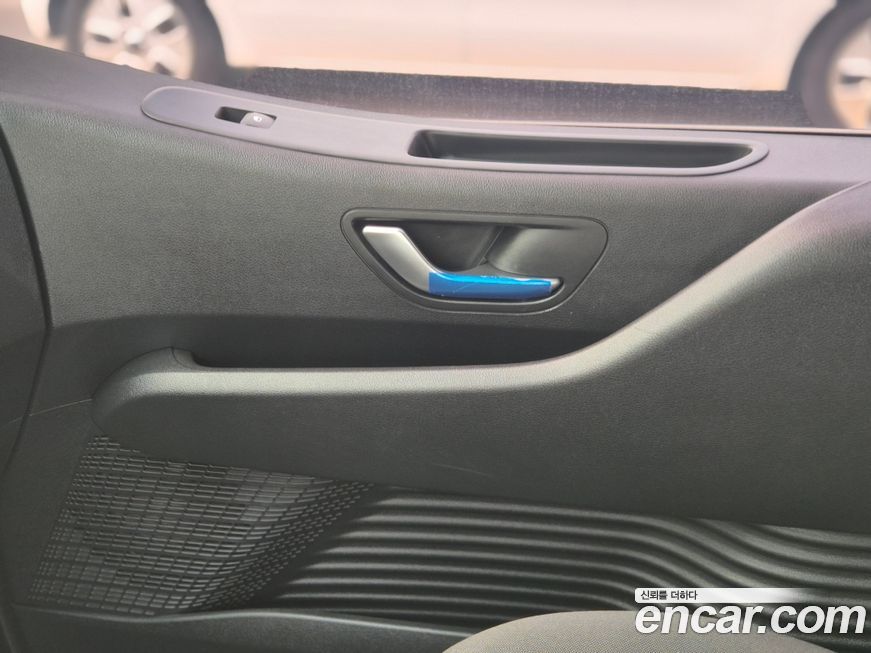 Hyundai Staria 2022