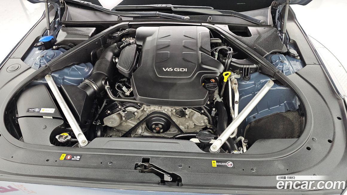 Genesis EQ900 2016