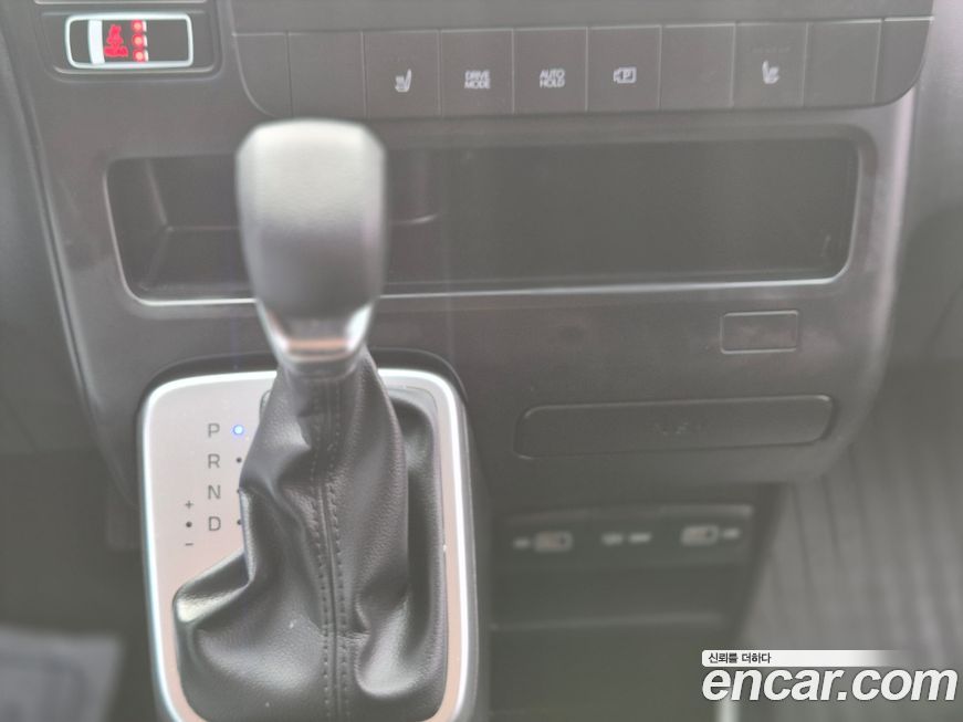 Hyundai Staria 2022