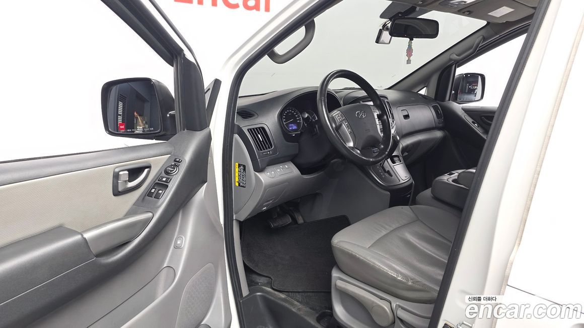 Hyundai Starex 2021