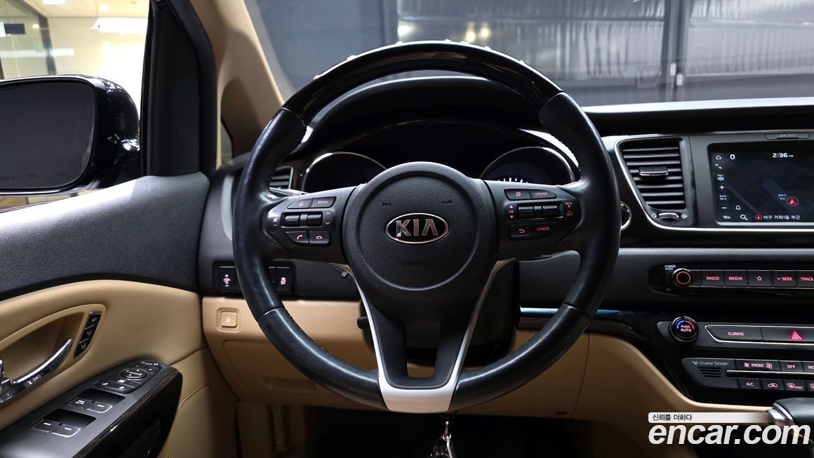 Kia Canival 2019