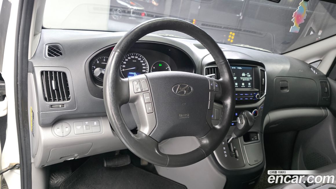 Hyundai Starex 2021