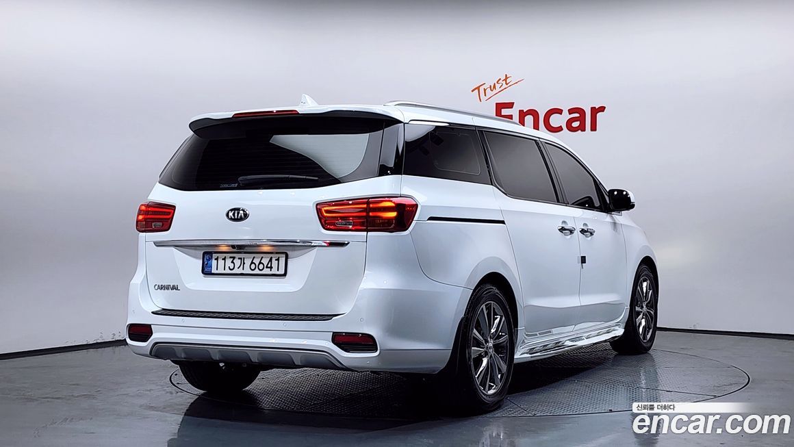 Kia Canival 2019