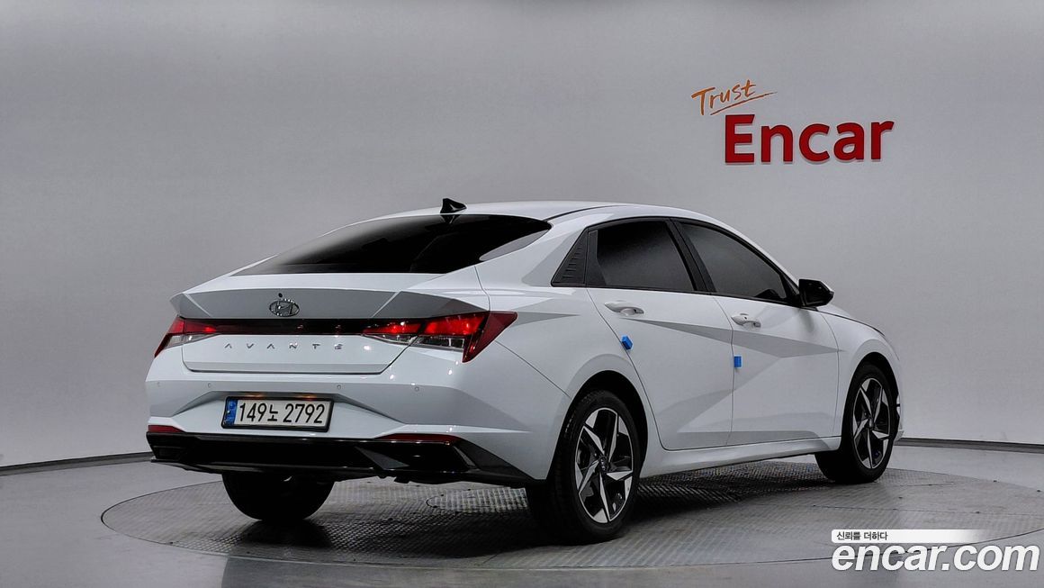 Hyundai AVANTE 2021