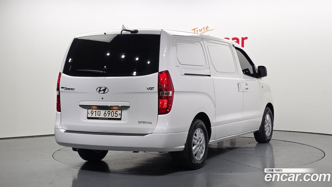 Hyundai Starex 2021