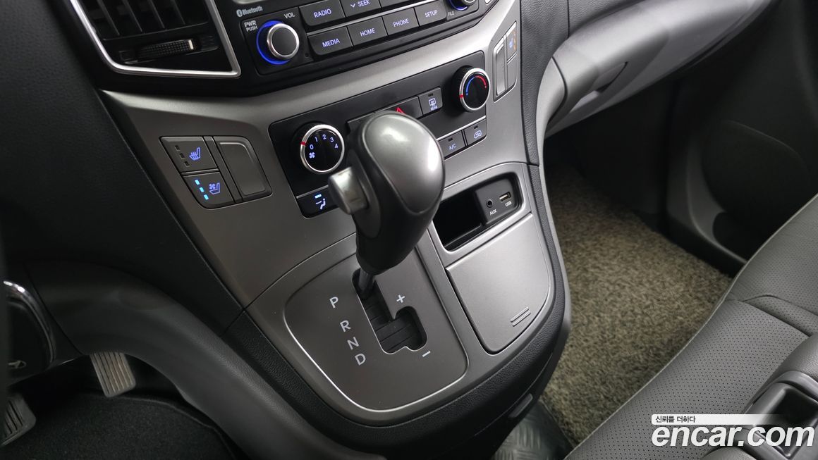 Hyundai Starex 2021