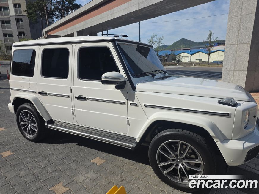 Mercedes-Benz G-Class 2025