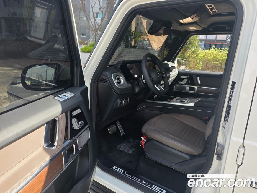 Mercedes-Benz G-Class 2025