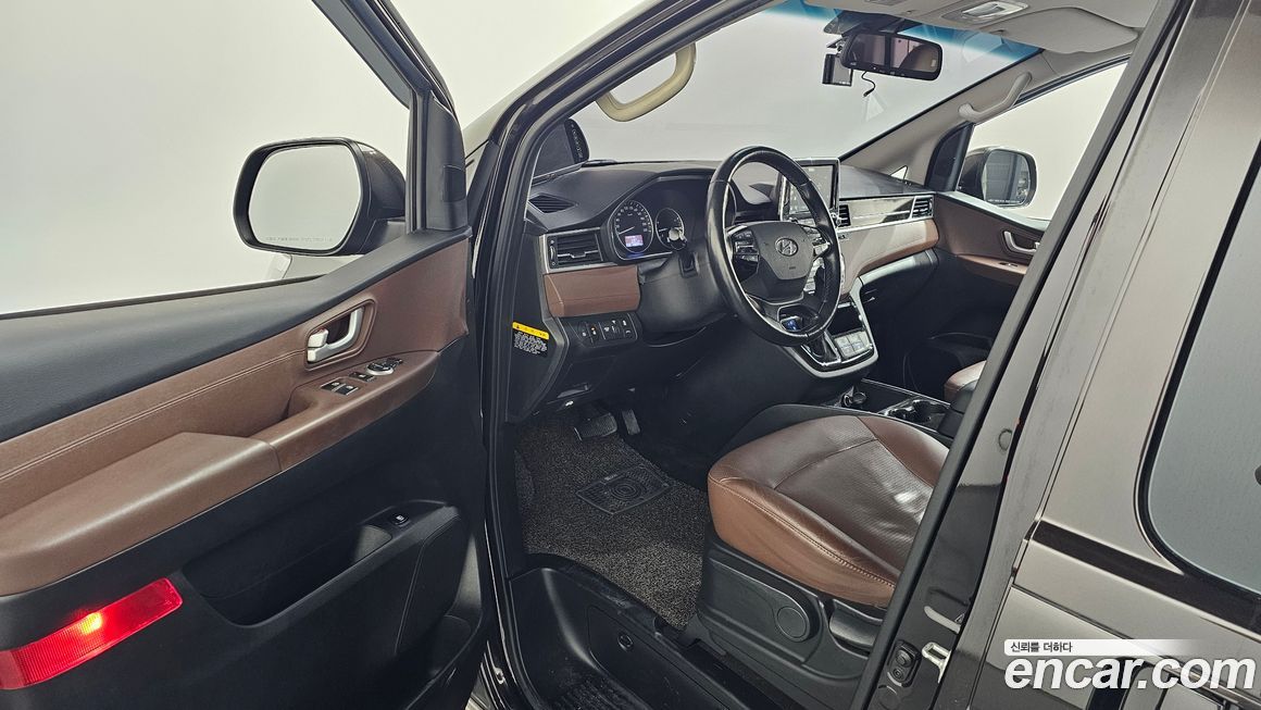 Hyundai Starex 2019
