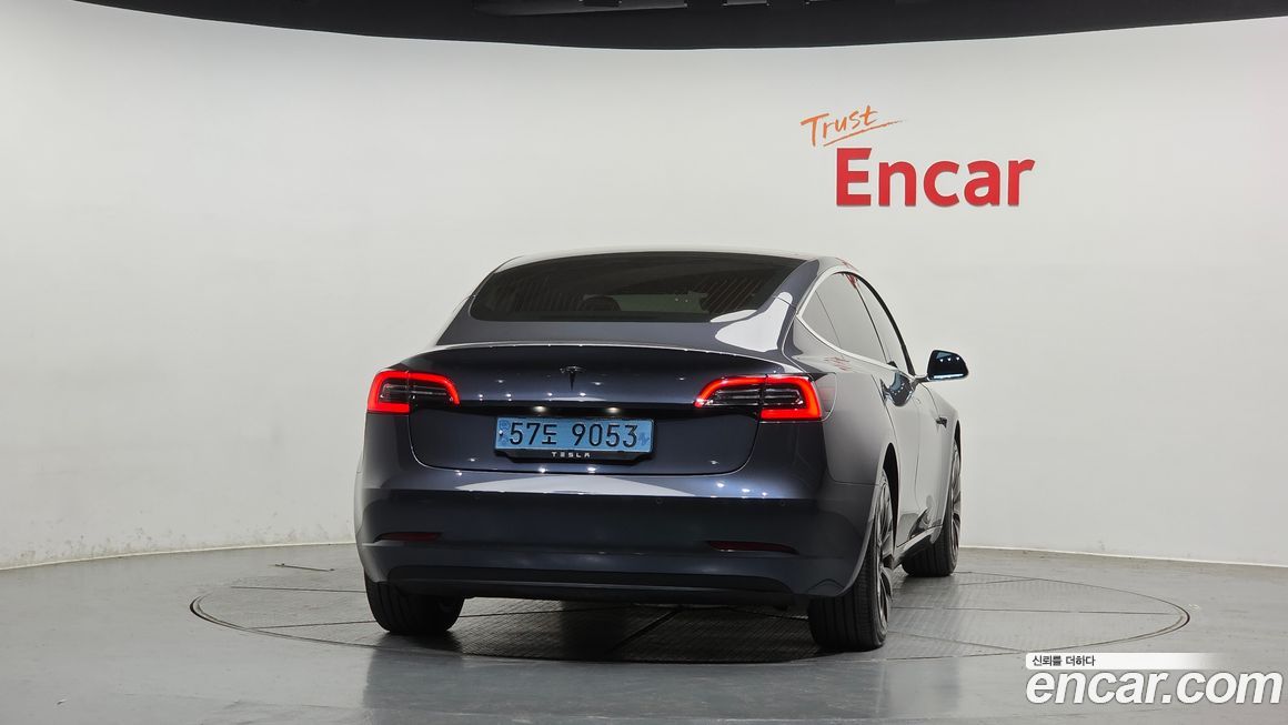 Tesla Model 3 2020