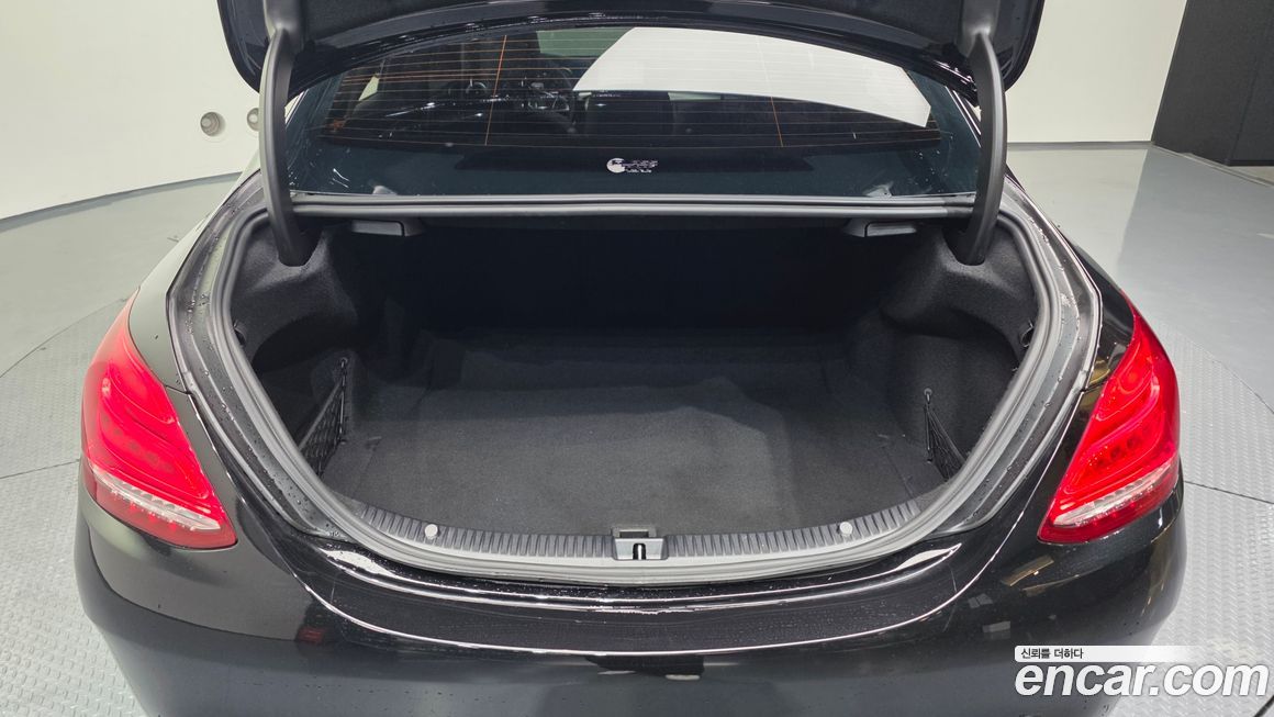 Mercedes-Benz C-Class 2017