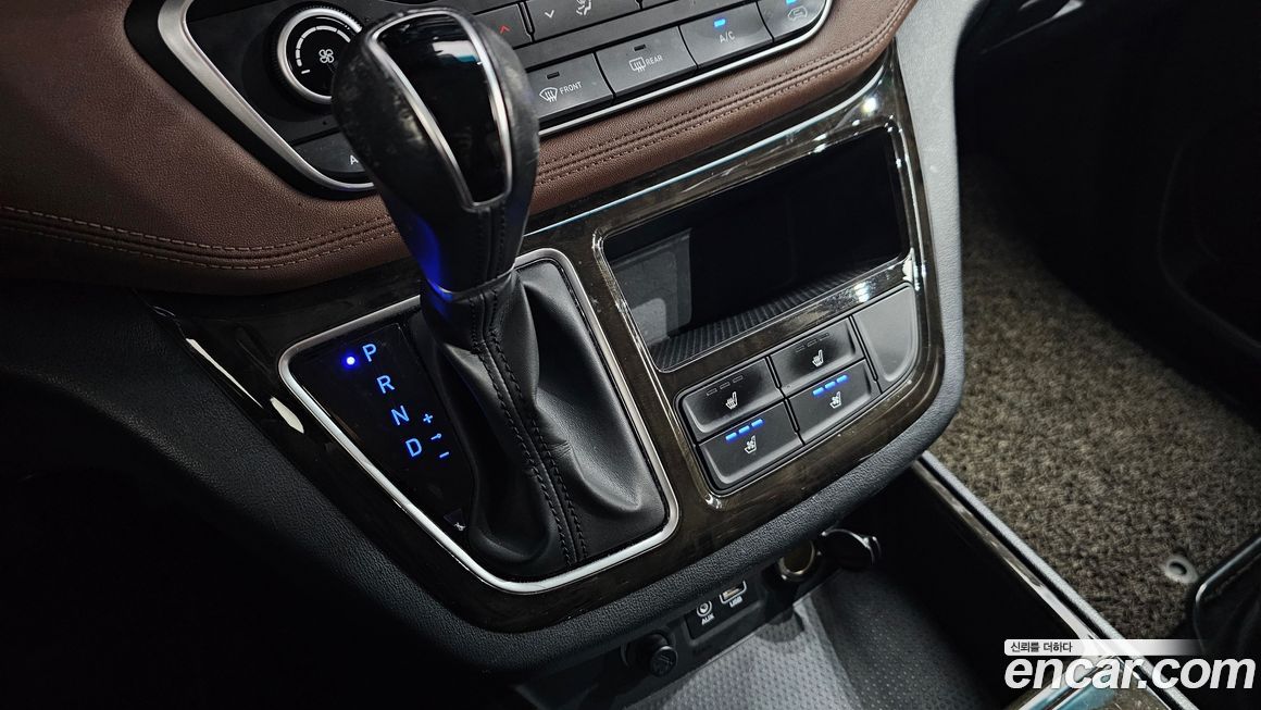 Hyundai Starex 2019