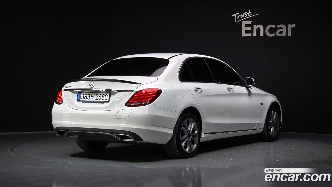 Mercedes-Benz C-Class 2018