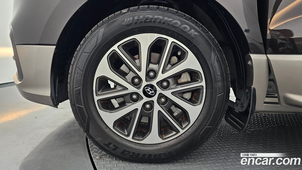 Hyundai Starex 2019