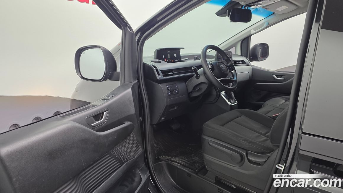 Hyundai Staria 2022