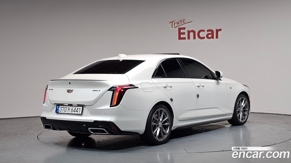 Cadillac CT4 2020