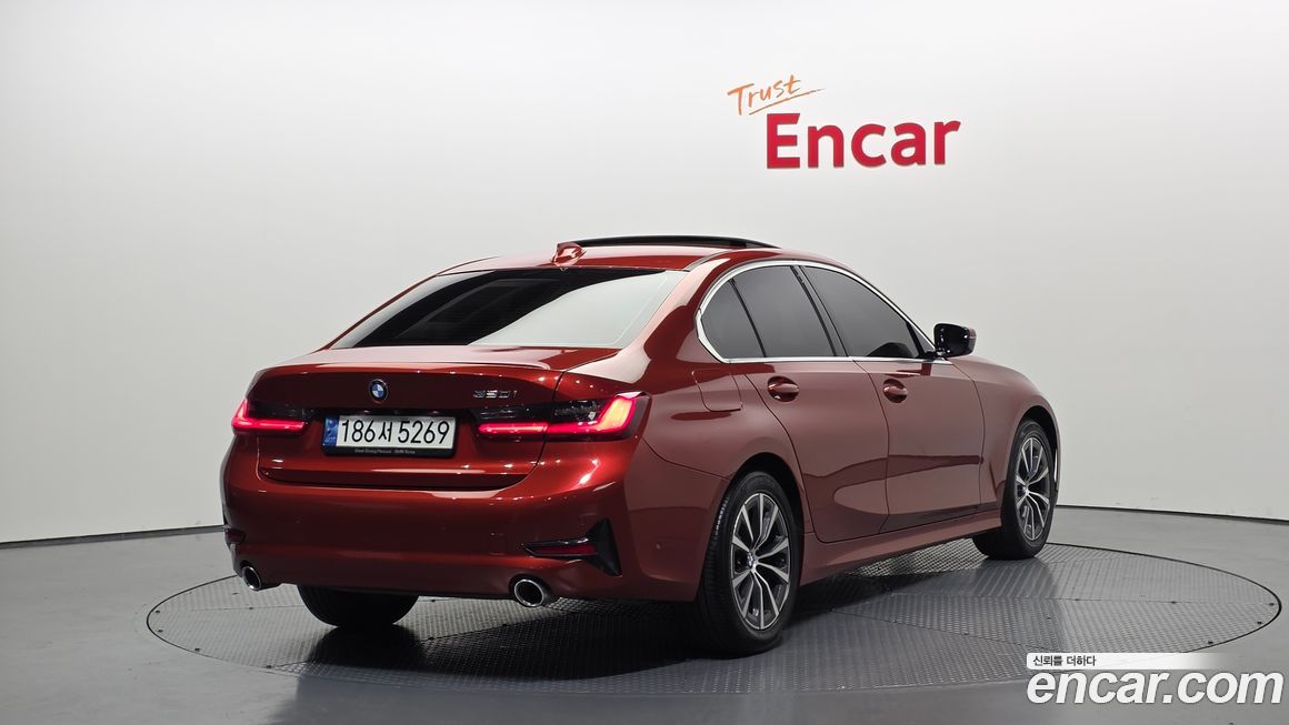 BMW 3-Series 2021