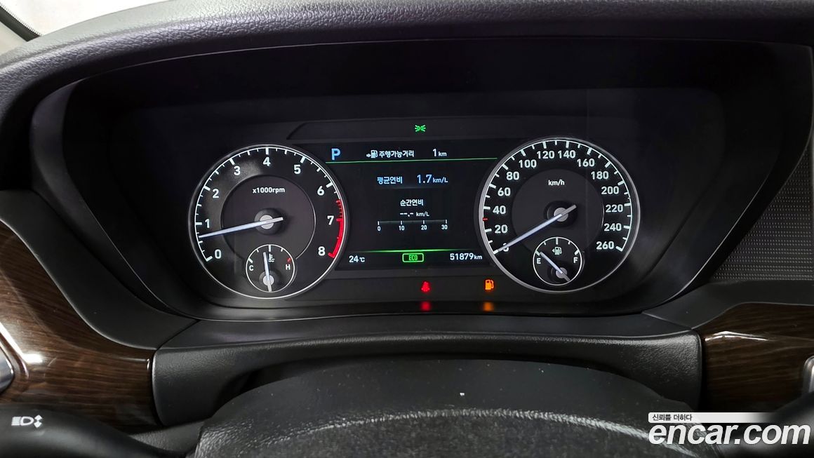 Genesis EQ900 2017