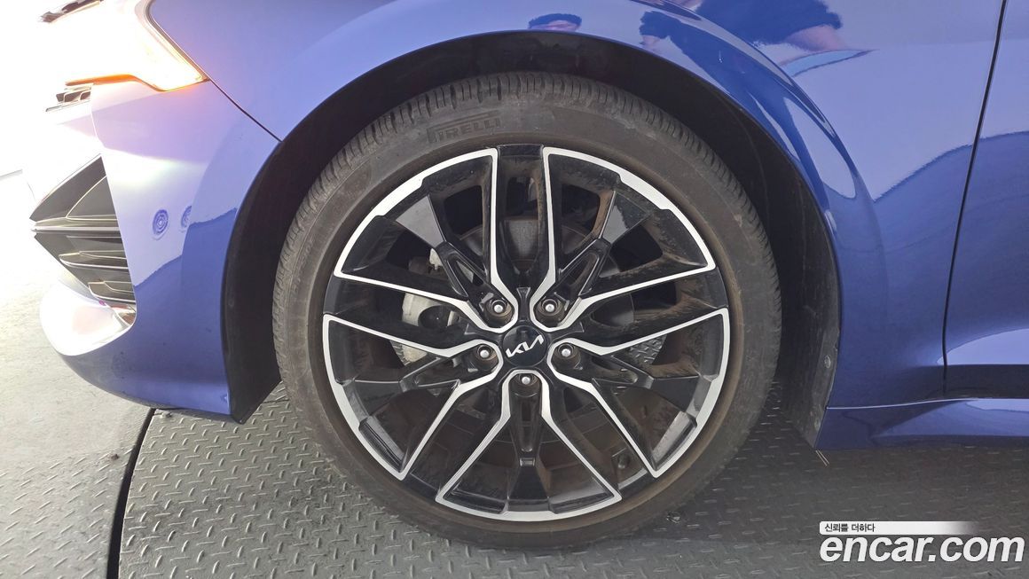 Kia K5 2023