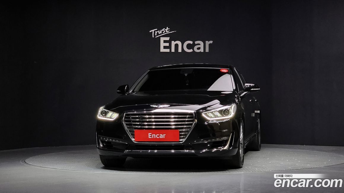 Genesis EQ900 2017