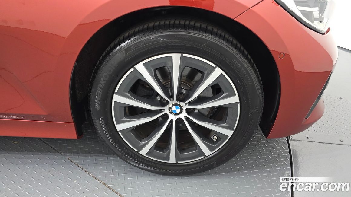 BMW 3-Series 2021