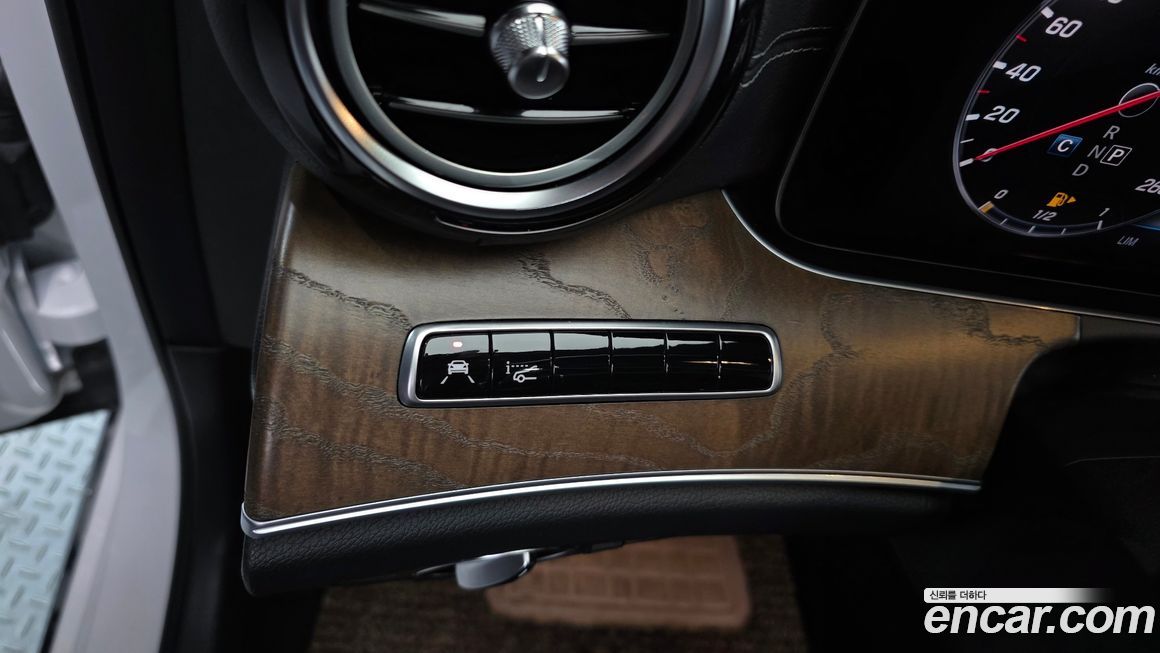 Mercedes-Benz E-Class 2019