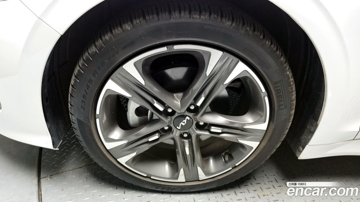 Kia K5 2023