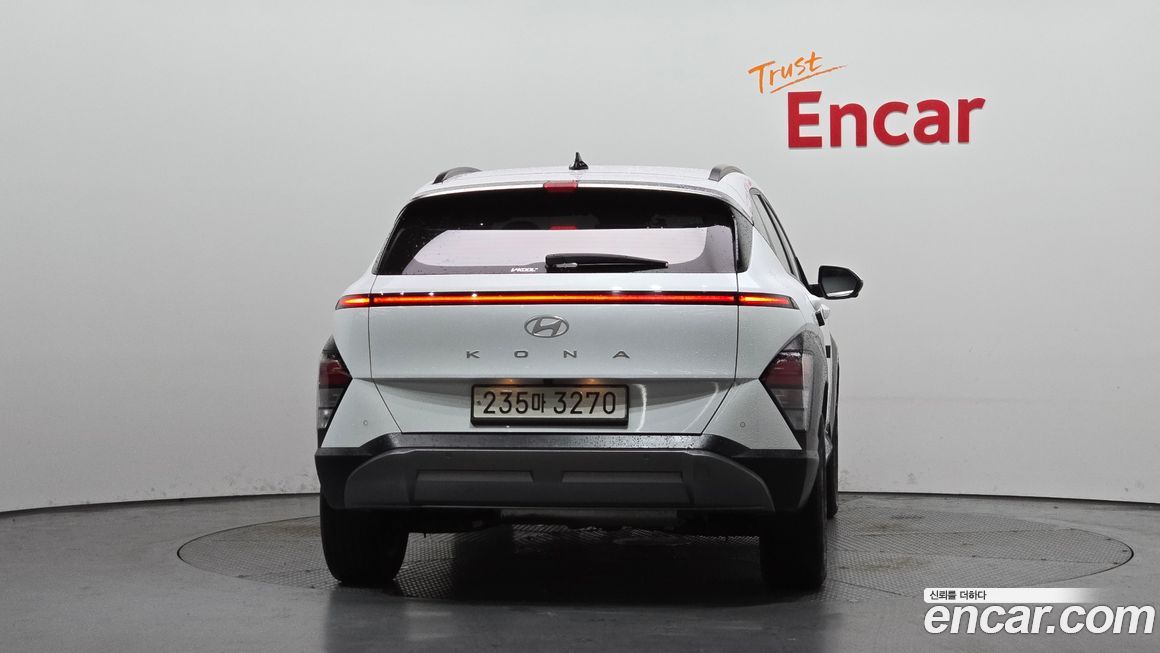 Hyundai Kona 2025