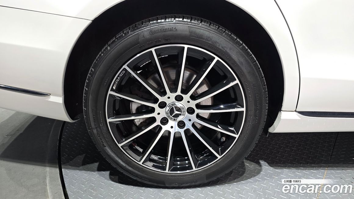 Mercedes-Benz E-Class 2019