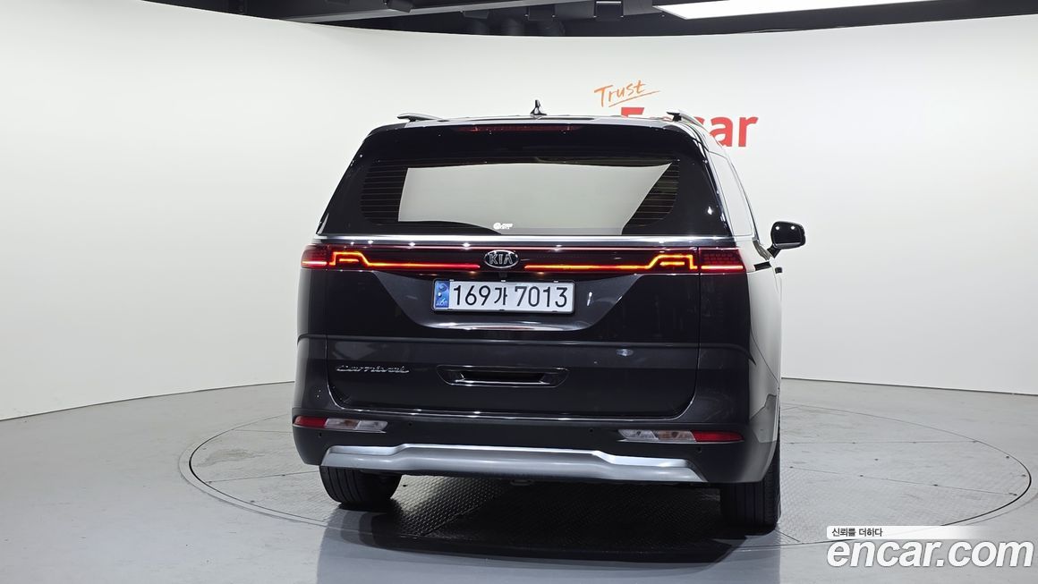 Kia Canival 2021